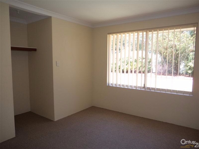 5 Brussels Circuit, Port Kennedy WA 6172