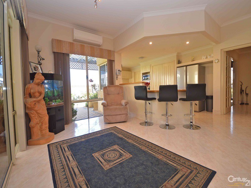 463 Safety Bay Road, Safety Bay WA 6169