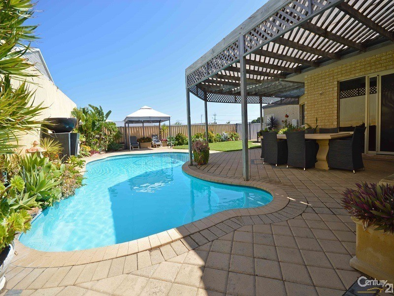 463 Safety Bay Road, Safety Bay WA 6169