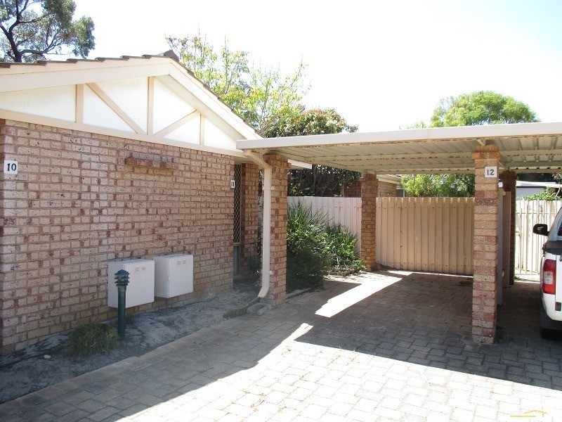 11/8 Merope Close, Rockingham WA 6168