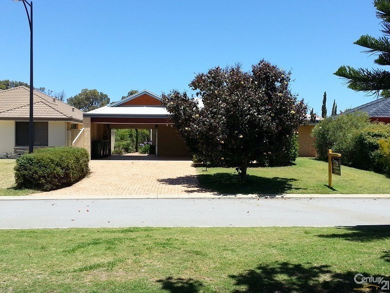 5  Bronte Brace, Secret Harbour WA 6173
