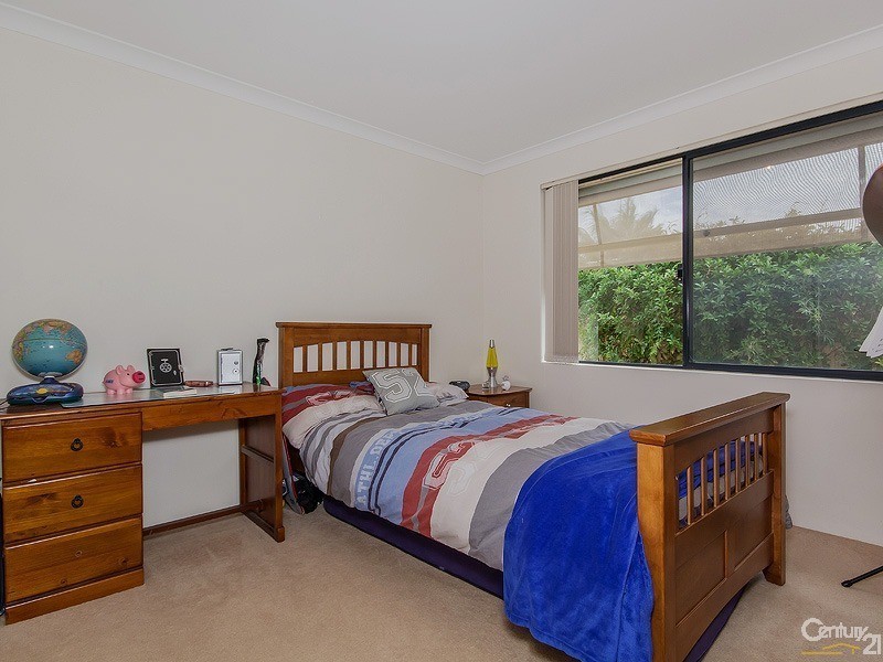 5  Bronte Brace, Secret Harbour WA 6173