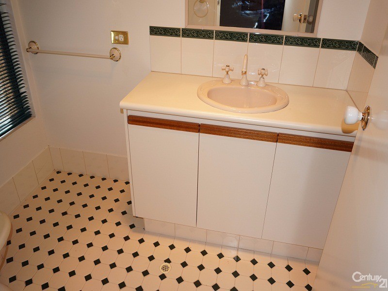 14 Coran Gardens, Warnbro WA 6169