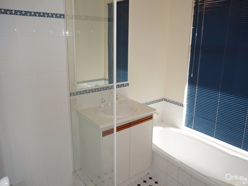 14 Coran Gardens, Warnbro WA 6169