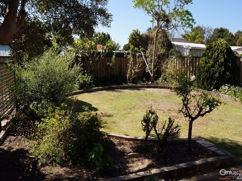 14 Coran Gardens, Warnbro WA 6169