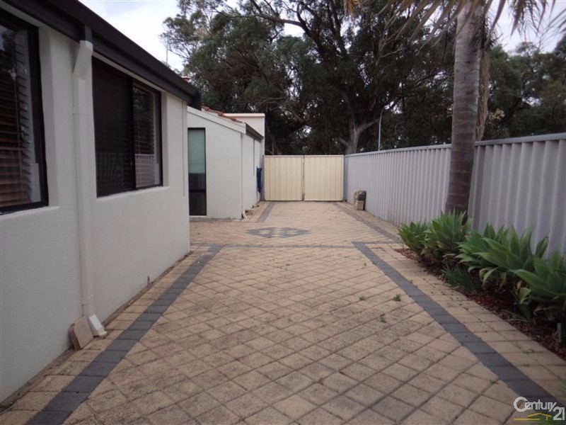 16 Timberlane Loop, Cooloongup WA 6168