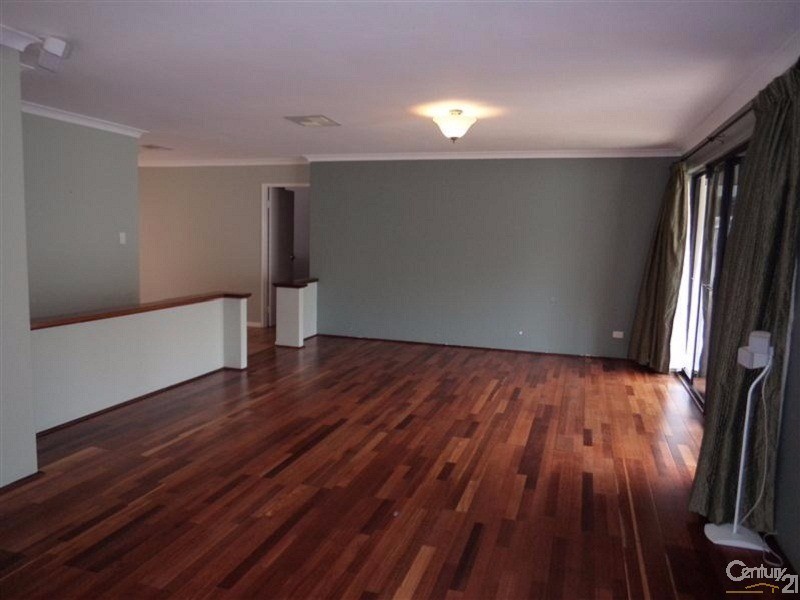 16 Timberlane Loop, Cooloongup WA 6168