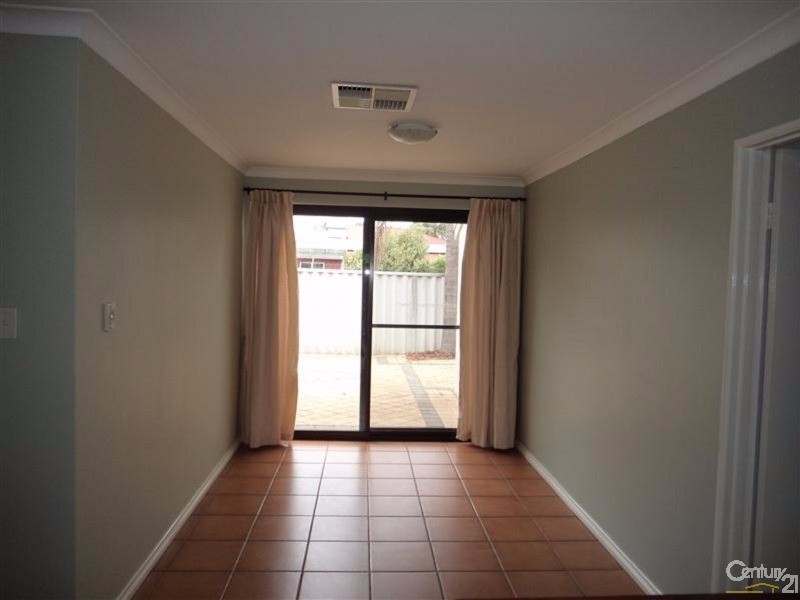 16 Timberlane Loop, Cooloongup WA 6168