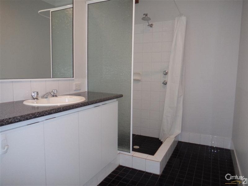 16 Timberlane Loop, Cooloongup WA 6168