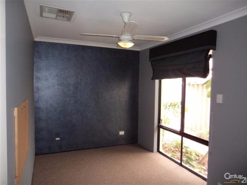 16 Timberlane Loop, Cooloongup WA 6168
