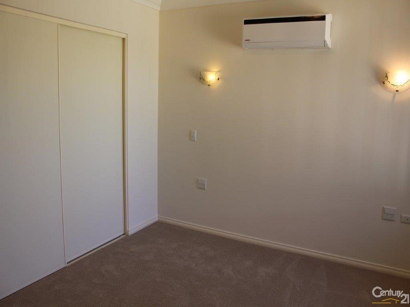 Villa 12  Solsona Approach, Bethanie Waters, Port Kennedy WA 6172