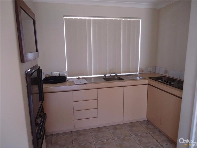 8 Wills Court, Cooloongup WA 6168