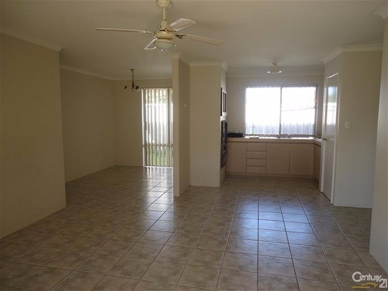 8 Wills Court, Cooloongup WA 6168