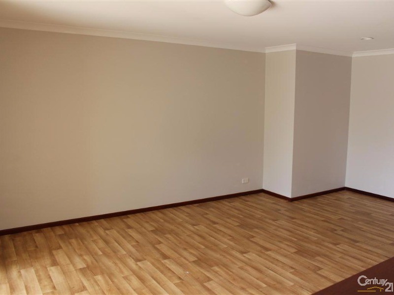 30 Bondi Crescent, Warnbro WA 6169