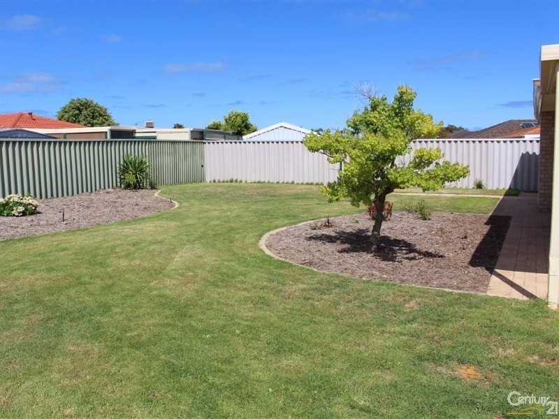30 Bondi Crescent, Warnbro WA 6169