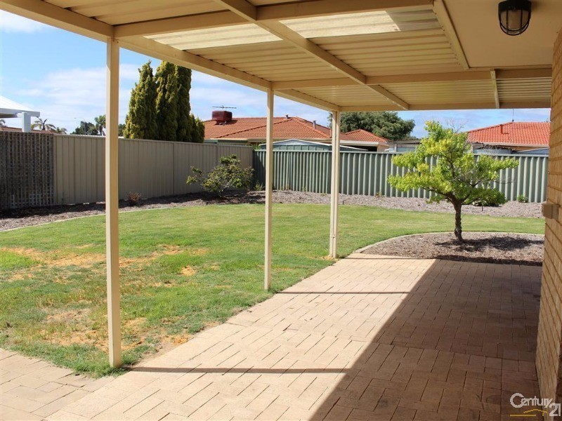 30 Bondi Crescent, Warnbro WA 6169