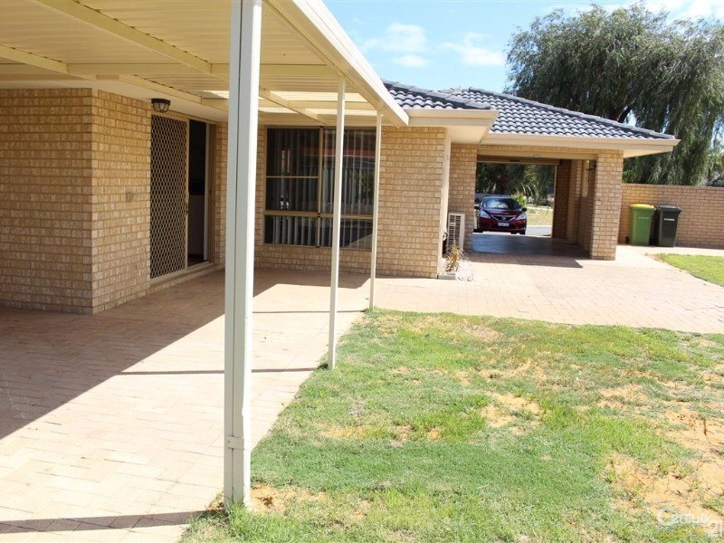 30 Bondi Crescent, Warnbro WA 6169