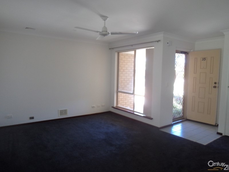 35 Gumnut Crescent, Safety Bay WA 6169