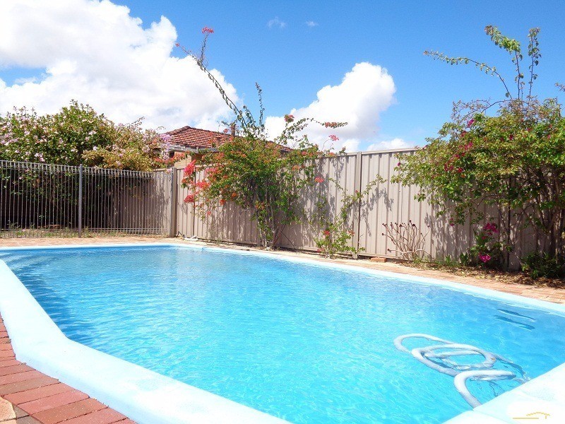 23 Waller Street, Rockingham WA 6168