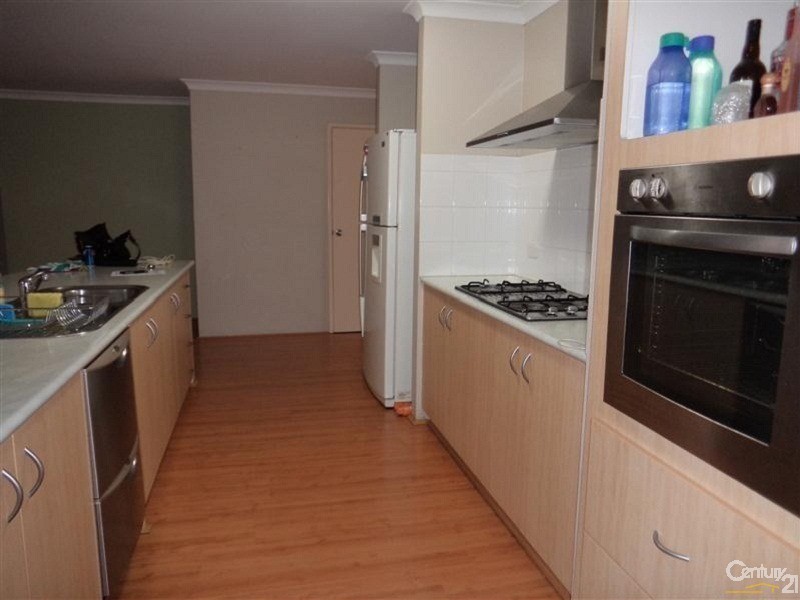 33 Edenhall Terrace, Waikiki WA 6169