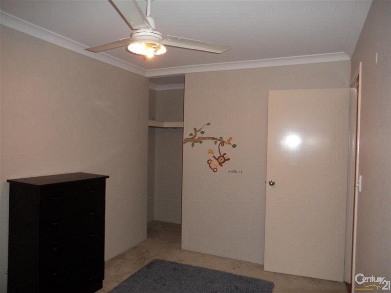 33 Edenhall Terrace, Waikiki WA 6169