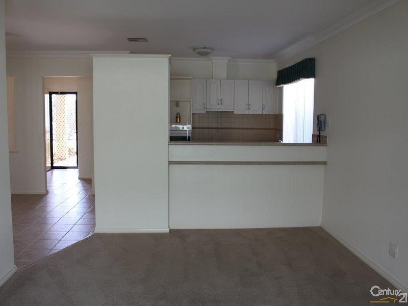 Villa 10 Olivenza Crescent, Bethanie Waters, Port Kennedy WA 6172