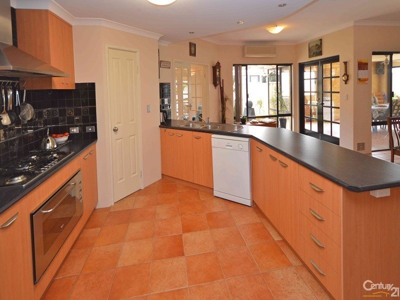 31 St Cloud Way, Port Kennedy WA 6172