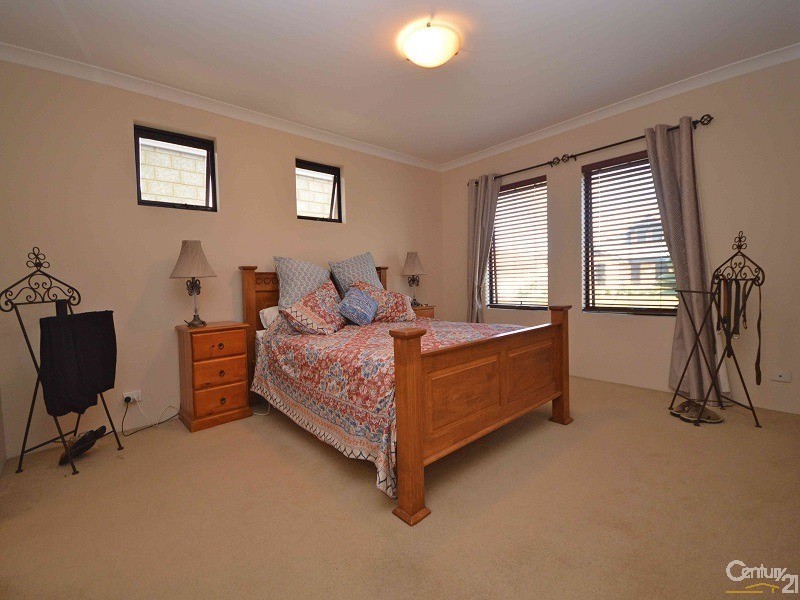 31 St Cloud Way, Port Kennedy WA 6172