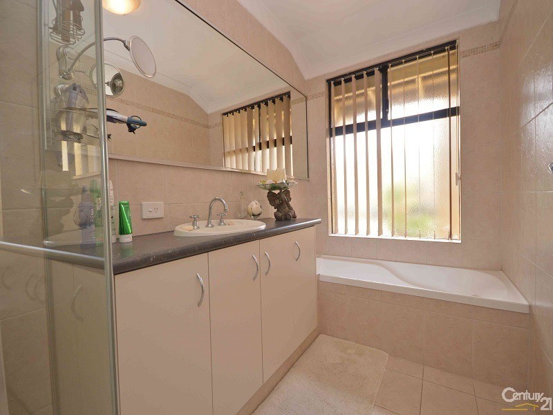 31 St Cloud Way, Port Kennedy WA 6172