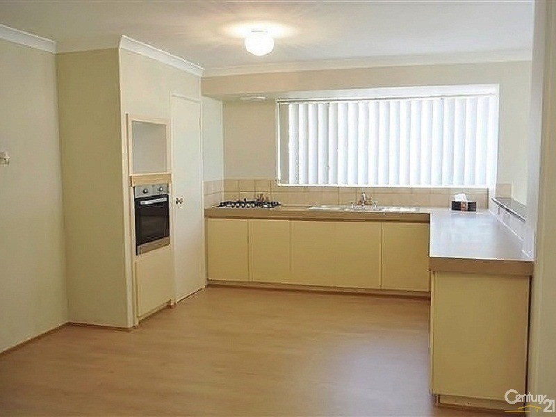 33 Charnley Gardens, Waikiki WA 6169