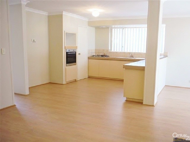 33 Charnley Gardens, Waikiki WA 6169