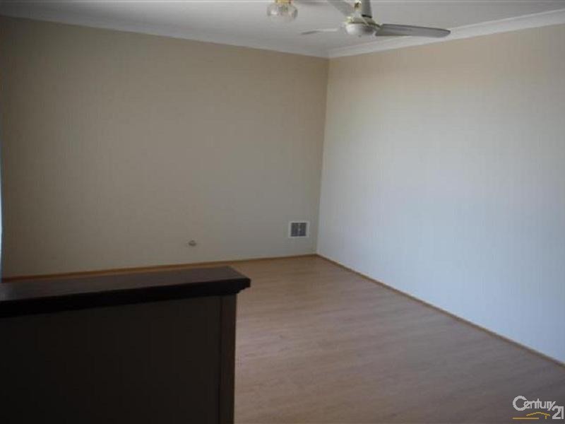 33 Charnley Gardens, Waikiki WA 6169