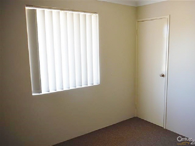 33 Charnley Gardens, Waikiki WA 6169