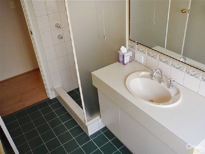 33 Charnley Gardens, Waikiki WA 6169