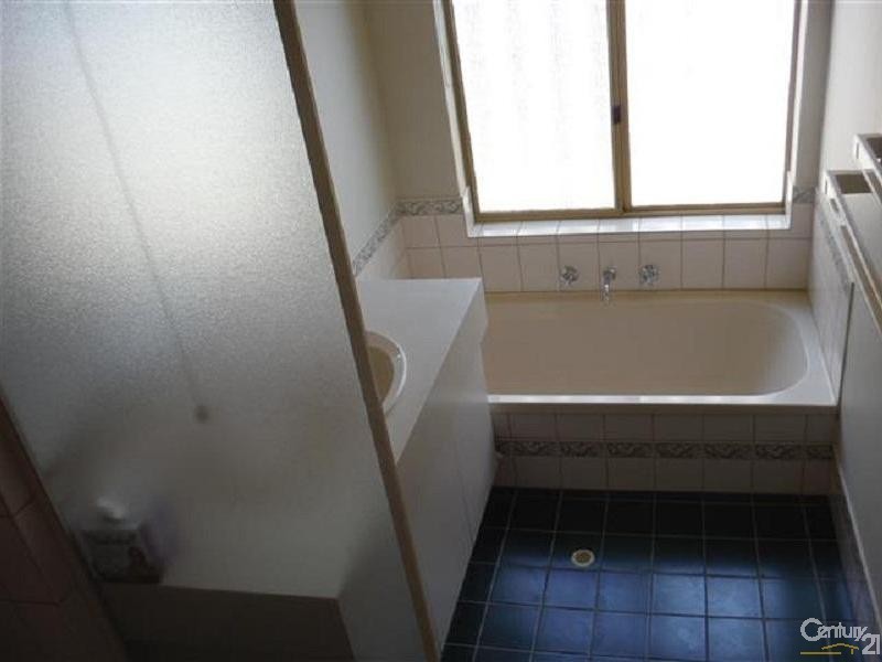 33 Charnley Gardens, Waikiki WA 6169