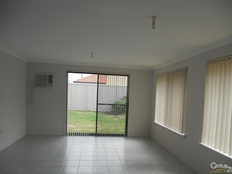 20 Harrington Waters Drive, Waikiki WA 6169