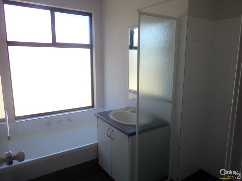 20 Harrington Waters Drive, Waikiki WA 6169