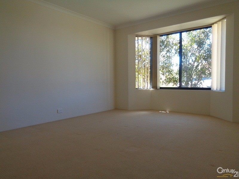 11 Oleander Avenue, Shoalwater WA 6169