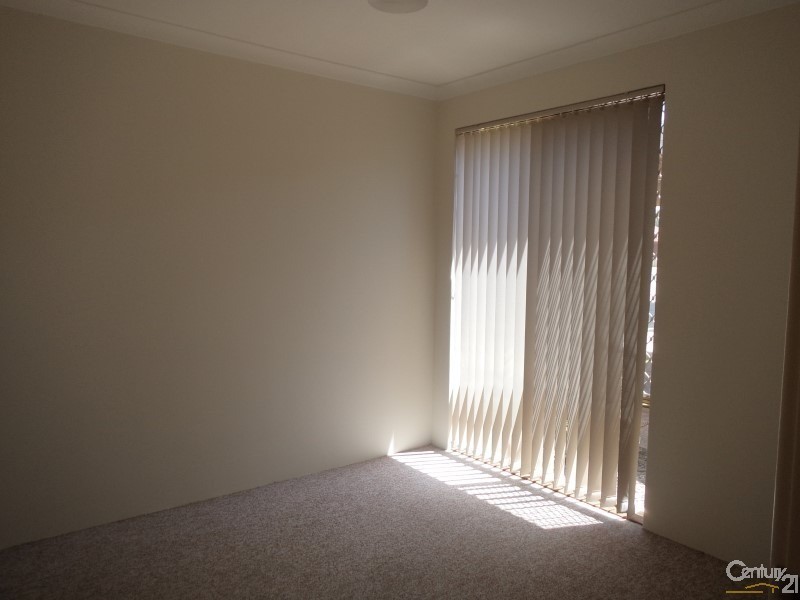 17/6 Hawkins Street, Rockingham WA 6168