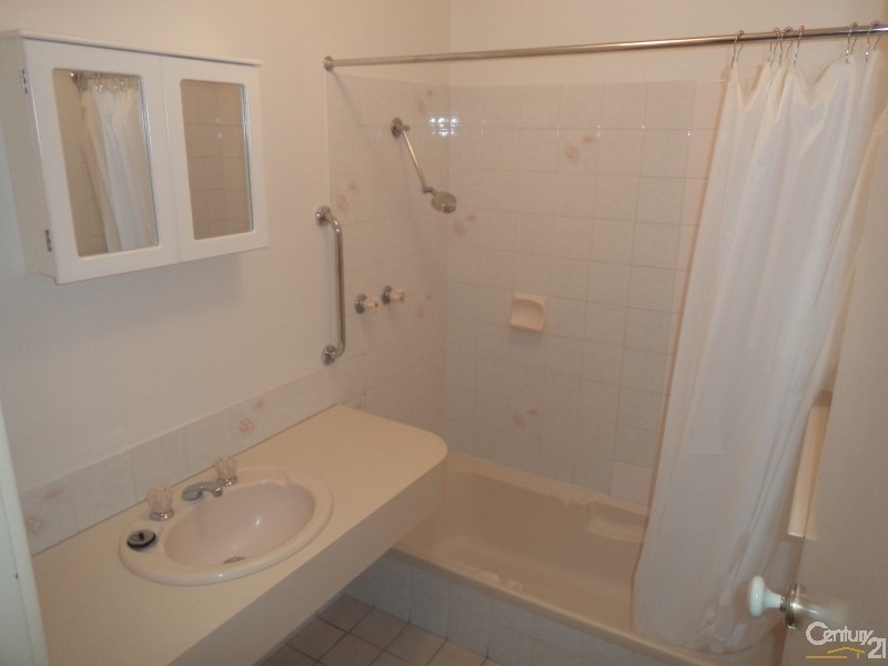 17/6 Hawkins Street, Rockingham WA 6168