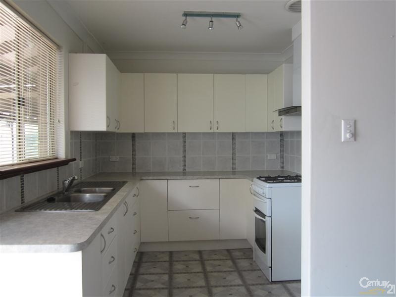 20 Cambridge Drive, Cooloongup WA 6168