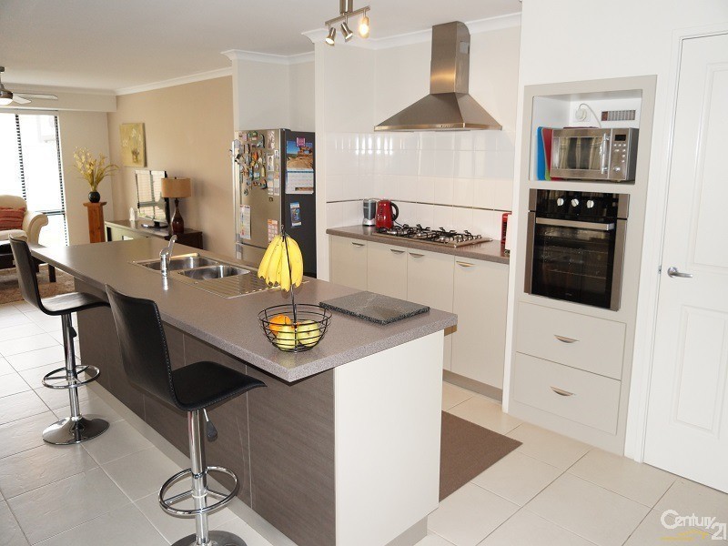 16 Atlin Lane, Secret Harbour WA 6173