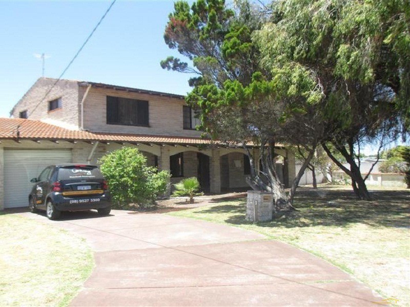 1 Waikiki Road, Safety Bay WA 6169