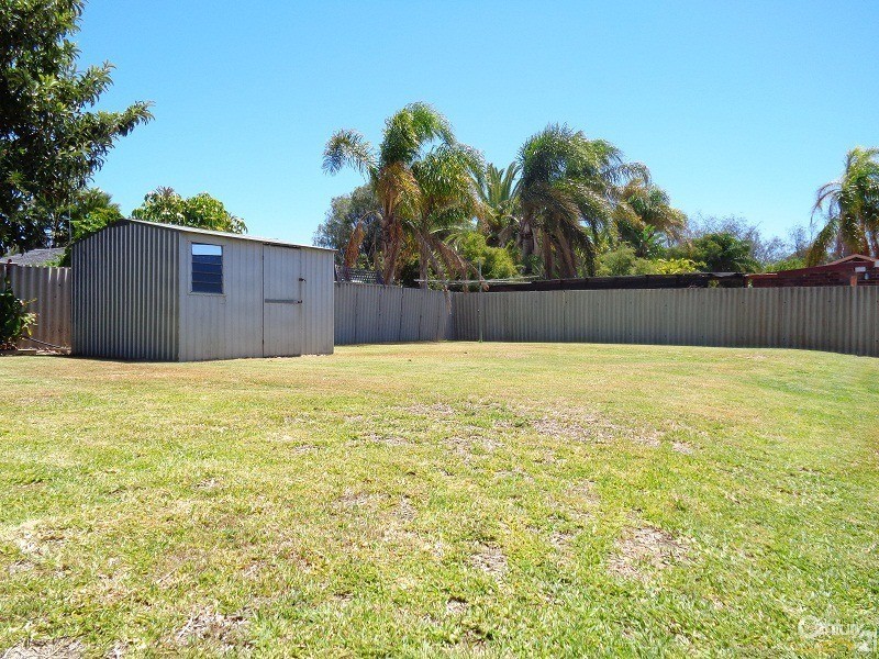 9 Waterton Way, Cooloongup WA 6168