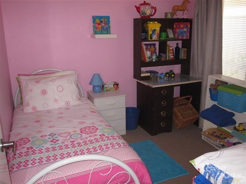 30 Kalli Street, Golden Bay WA 6174