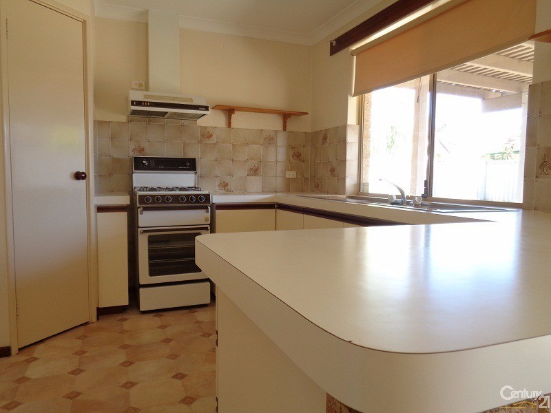 9 Spinnaker Close, Waikiki WA 6169