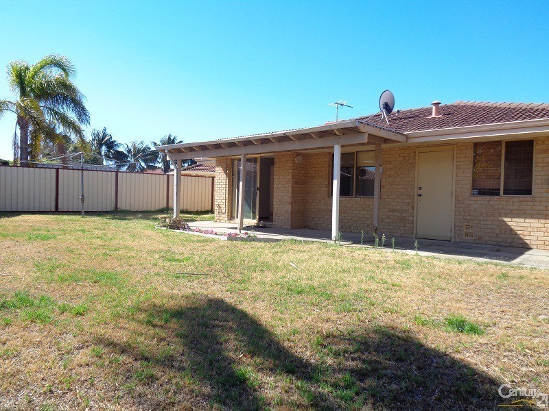 9 Spinnaker Close, Waikiki WA 6169