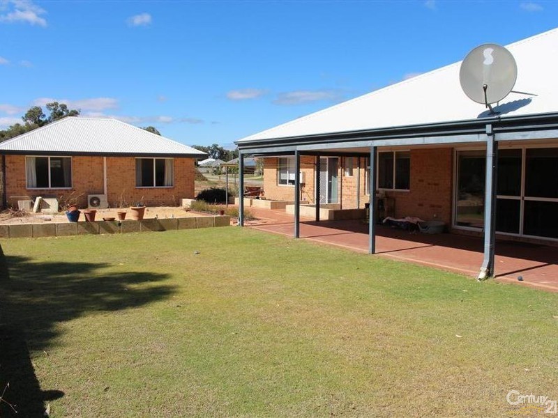55 Miltona Drive, Secret Harbour WA 6173