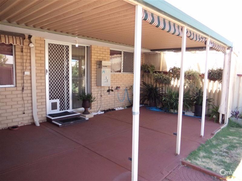 9/101 Simpson Avenue, Rockingham WA 6168