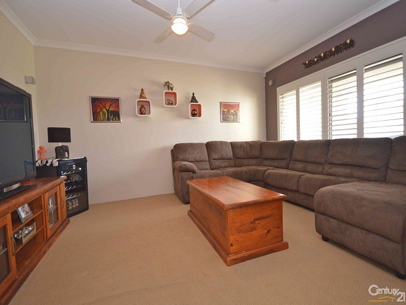 32 Baycliff Turn, Waikiki WA 6169